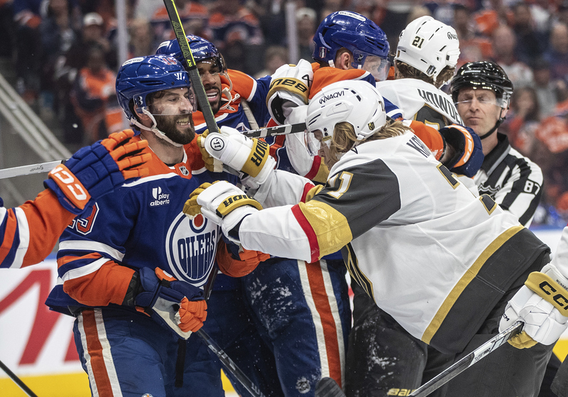 Vegas s Hertlem je v play off NHL na pokraji vyřazení